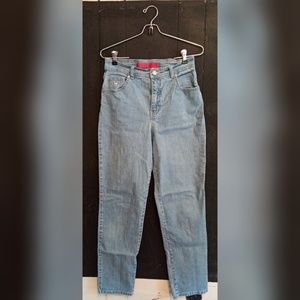Gloria Vanderbilt Mom jeans
